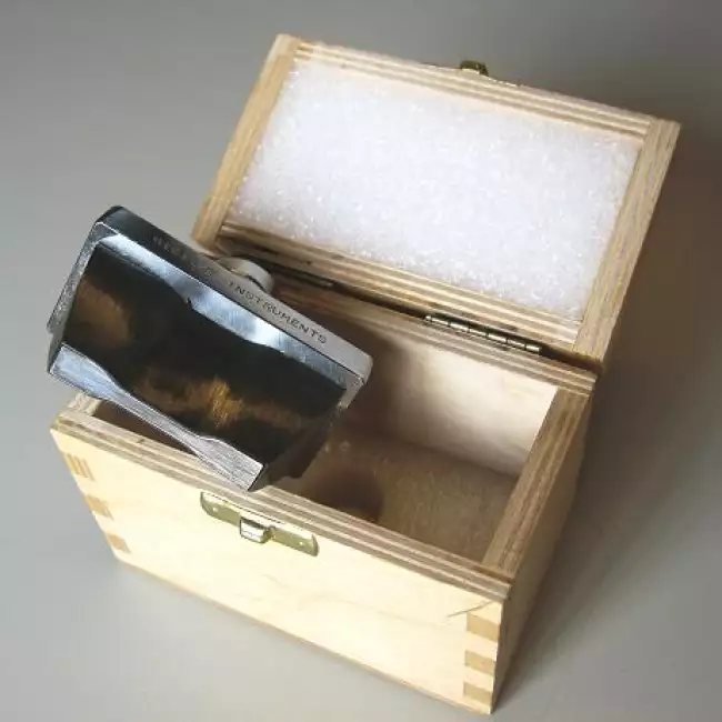 die cutters: Die cutter for specimen preparation according to ISO 37 type 2.