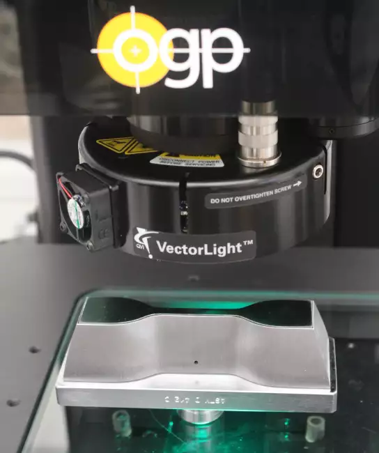 die cutters: Die cuts for specimen preparation. Measurement for dimensional certificate by optical gauge.